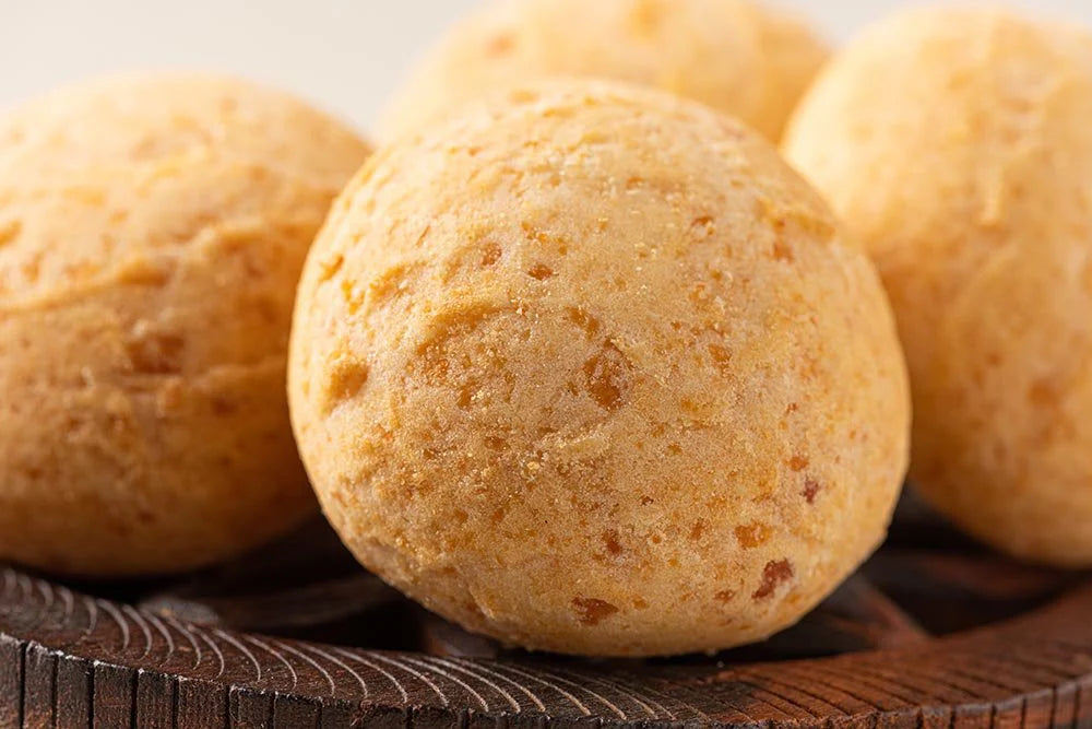 PAN DE BONO            (COLOMBIAN CHEESE BREAD)