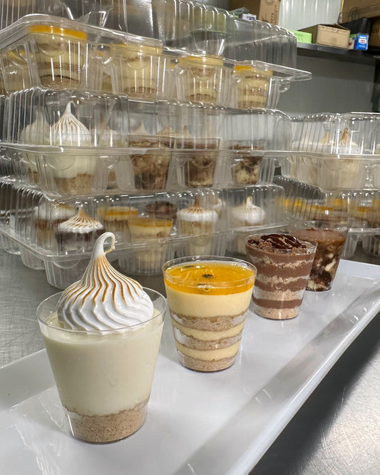 DOCENA DE SHOT DE BIENMESABE DE COCO artesanal en Miami - Boni Bakery