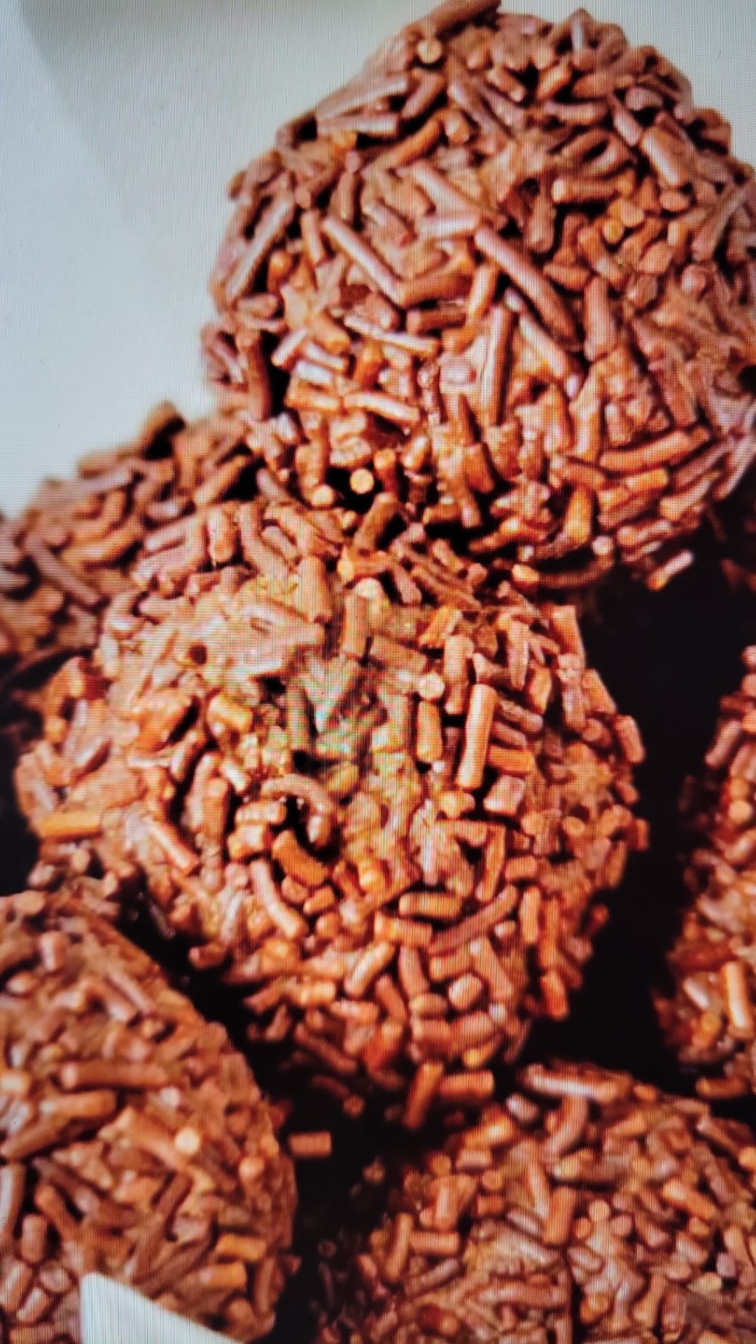 DOCENA DE TRUFAS DE CHOCOLATE CON DULCE DE LECHE artesanal en Miami - Boni Bakery